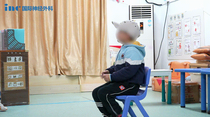 淼淼在幼兒園當小老師